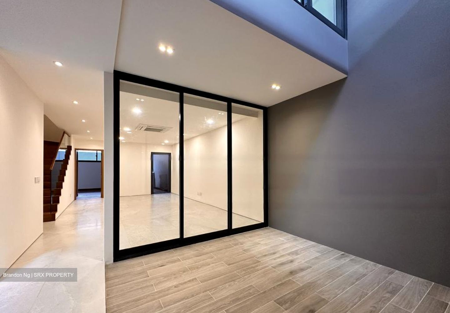 Opera Estate (D15), Terrace #461192731